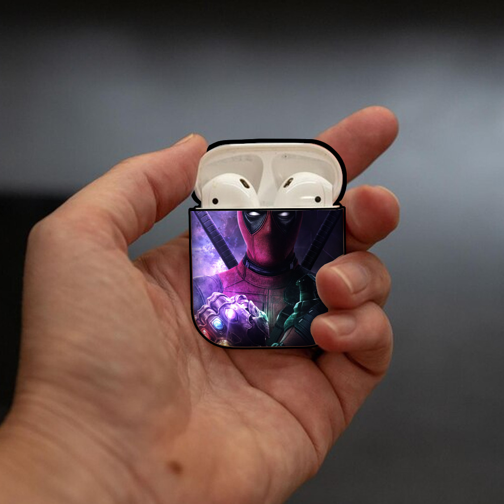 Deadpool デッドプール AirPods 第2世代保護ケース ハードシェル ブラック 耐衝撃・防指紋・カラビナ付き