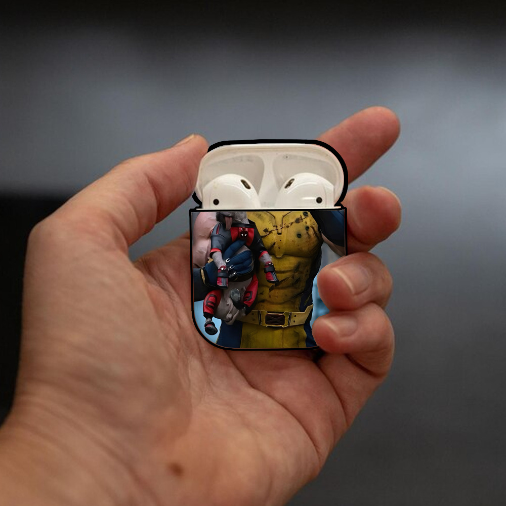 Deadpool デッドプール AirPods 第2世代保護ケース ハードシェル ブラック 耐衝撃・防指紋・カラビナ付き