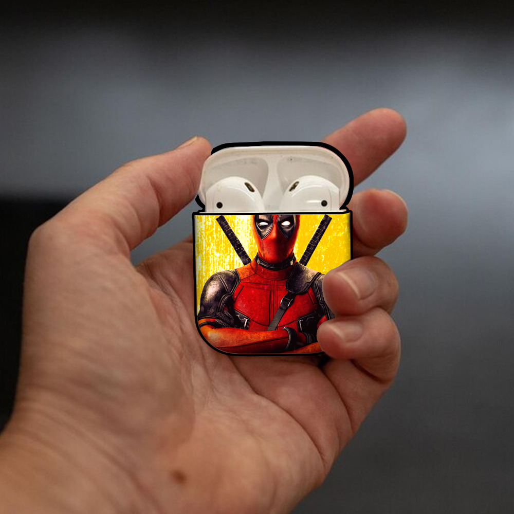 Deadpool デッドプール AirPods 第2世代保護ケース ハードシェル ブラック 耐衝撃・防指紋・カラビナ付き