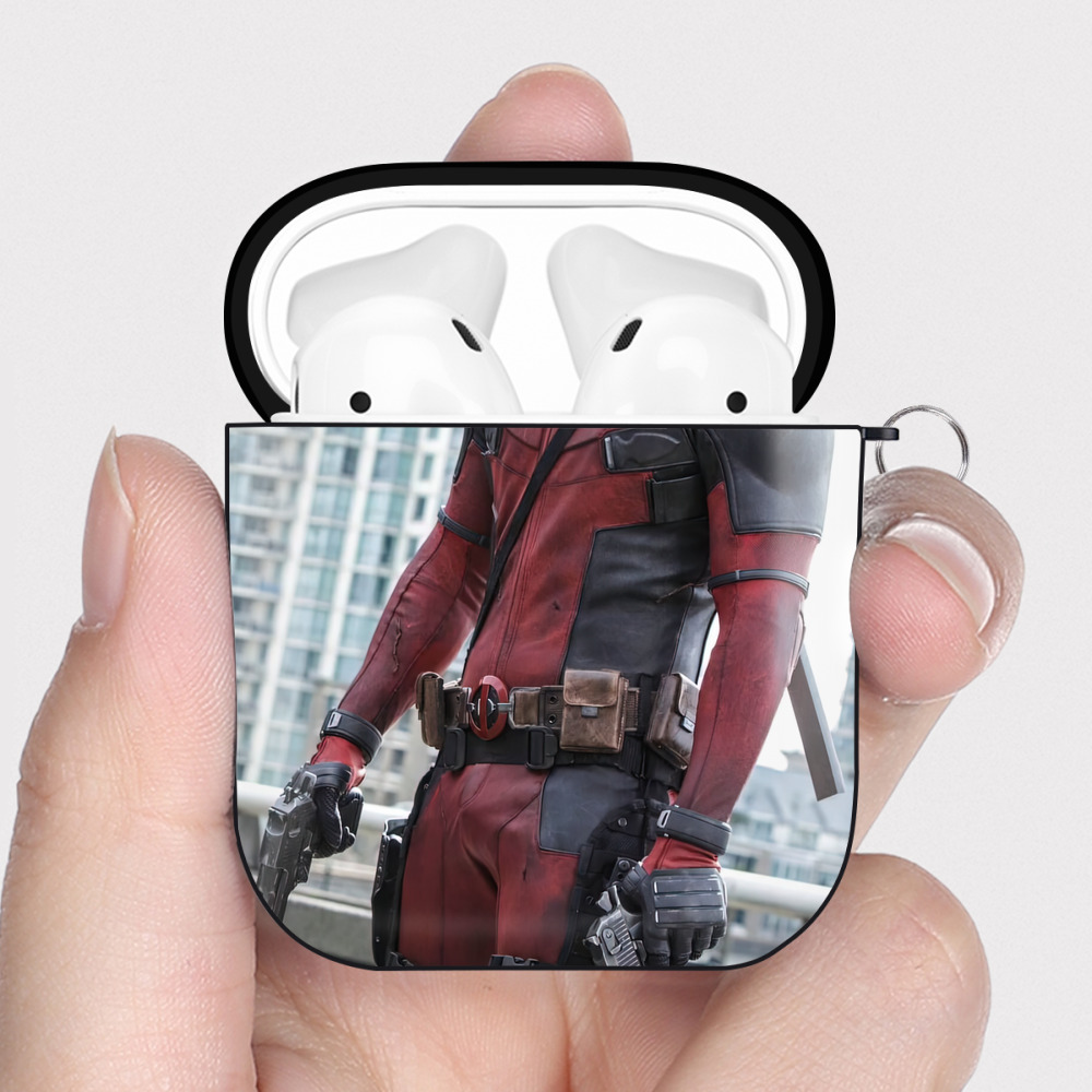 （画像用） Deadpool デッドプール AirPods 第2世代保護ケース ハードシェル ブラック 耐衝撃・防指紋・カラビナ付き