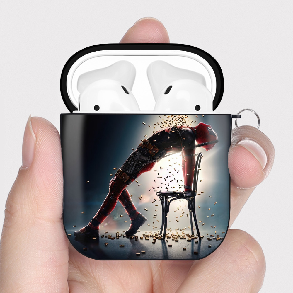 （画像用） Deadpool デッドプール AirPods 第2世代保護ケース ハードシェル ブラック 耐衝撃・防指紋・カラビナ付き