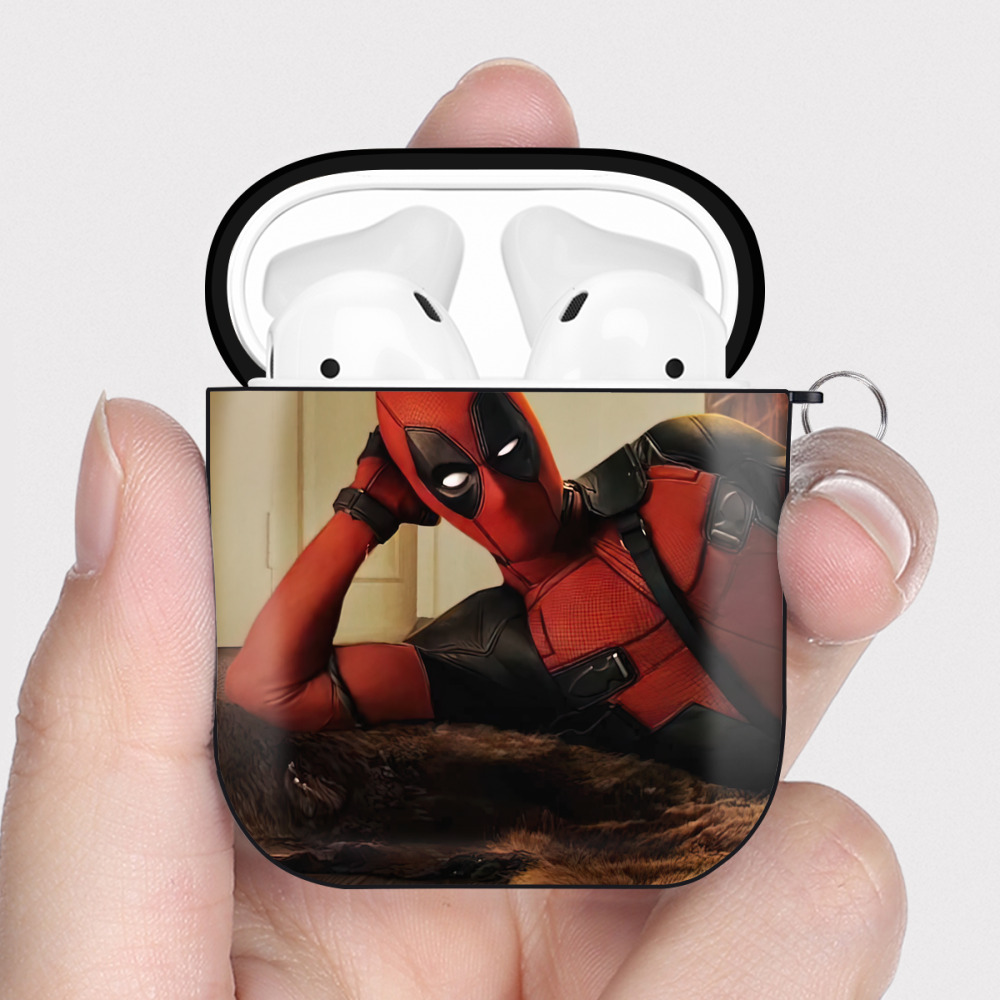 （画像用） Deadpool デッドプール AirPods 第2世代保護ケース ハードシェル ブラック 耐衝撃・防指紋・カラビナ付き