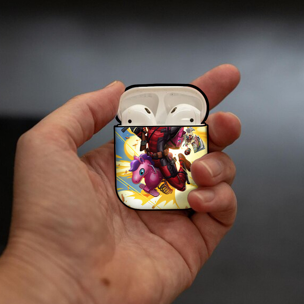 Deadpool デッドプール AirPods 第2世代保護ケース ハードシェル ブラック 耐衝撃・防指紋・カラビナ付き