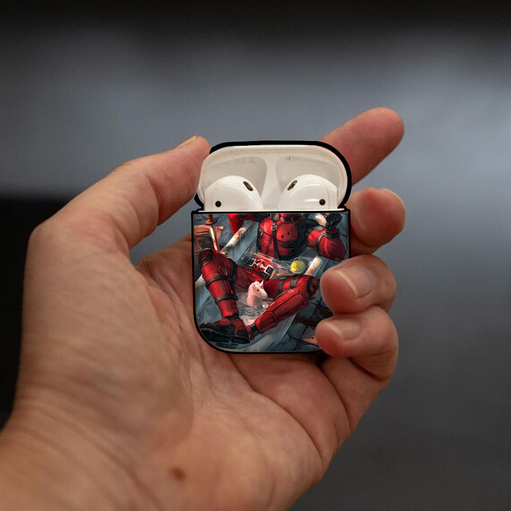 Deadpool デッドプール AirPods 第2世代保護ケース ハードシェル ブラック 耐衝撃・防指紋・カラビナ付き