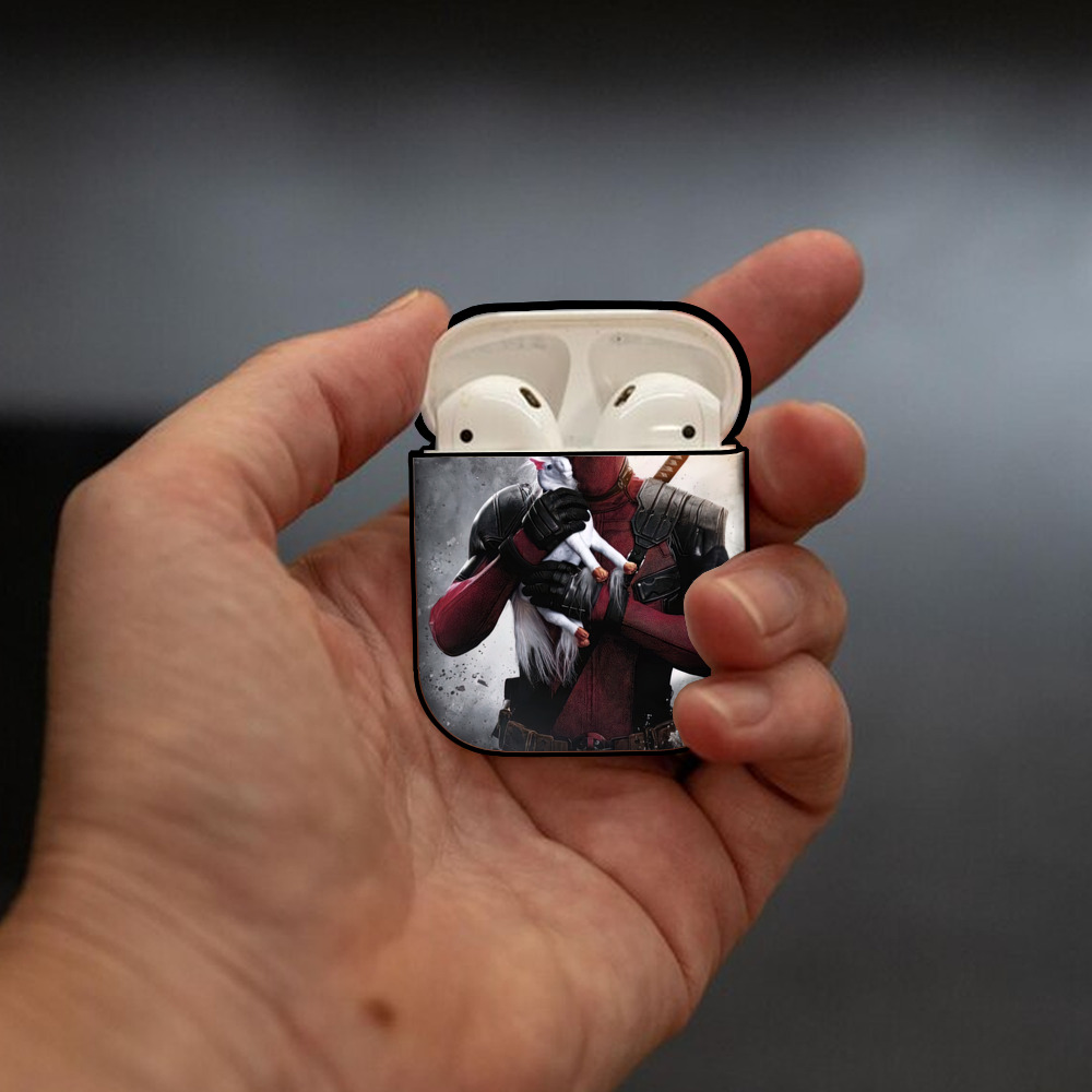 Deadpool デッドプール AirPods 第2世代保護ケース ハードシェル ブラック 耐衝撃・防指紋・カラビナ付き