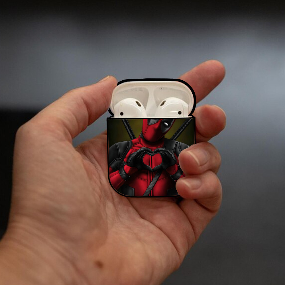 Deadpool デッドプール AirPods 第2世代保護ケース ハードシェル ブラック 耐衝撃・防指紋・カラビナ付き