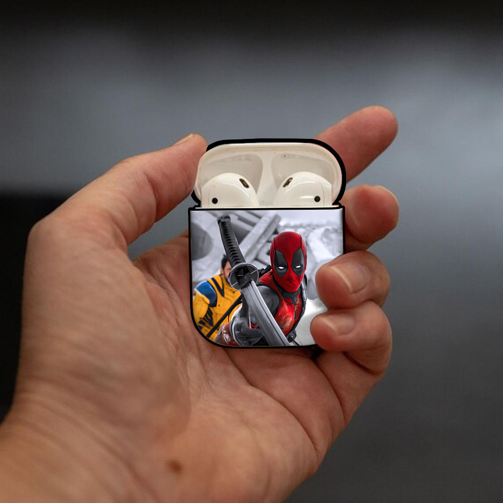 Deadpool デッドプール AirPods 第2世代保護ケース ハードシェル ブラック 耐衝撃・防指紋・カラビナ付き
