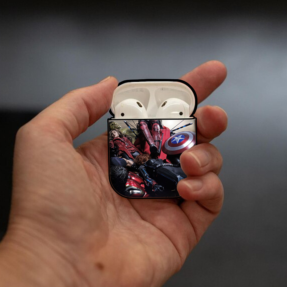 Deadpool デッドプール AirPods 第2世代保護ケース ハードシェル ブラック 耐衝撃・防指紋・カラビナ付き