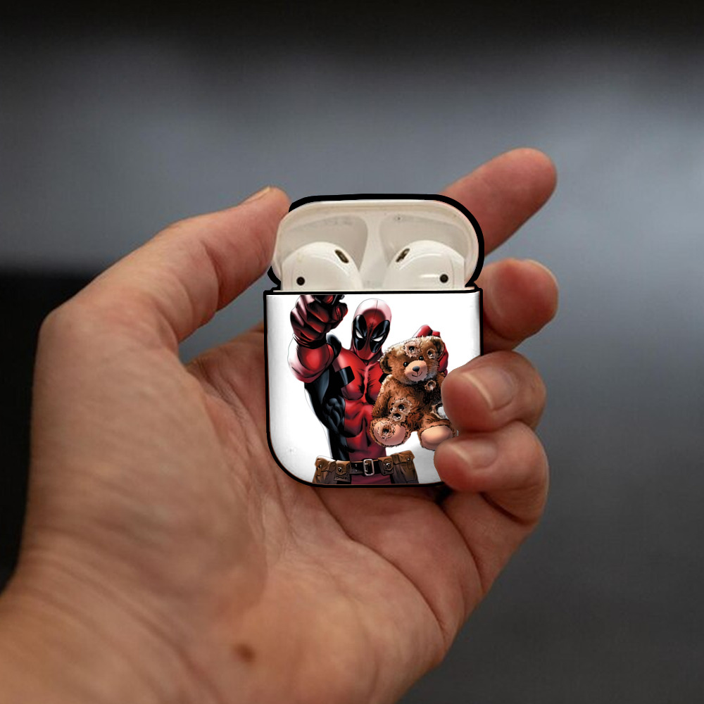 Deadpool デッドプール AirPods 第2世代保護ケース ハードシェル ブラック 耐衝撃・防指紋・カラビナ付き