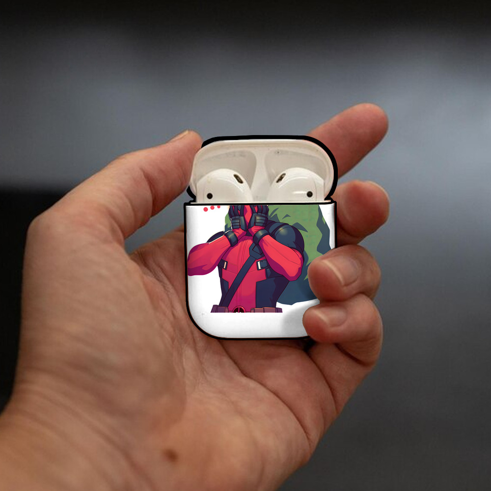 Deadpool デッドプール AirPods 第2世代保護ケース ハードシェル ブラック 耐衝撃・防指紋・カラビナ付き