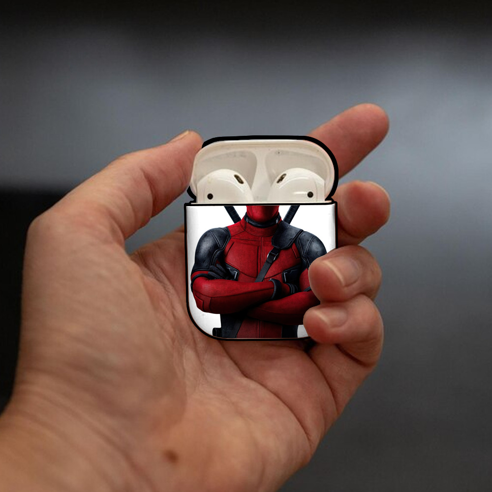 Deadpool デッドプール AirPods 第2世代保護ケース ハードシェル ブラック 耐衝撃・防指紋・カラビナ付き