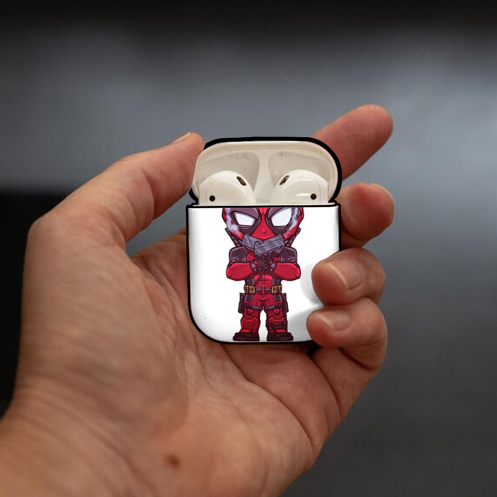 Deadpool デッドプール AirPods 第2世代保護ケース ハードシェル ブラック 耐衝撃・防指紋・カラビナ付き