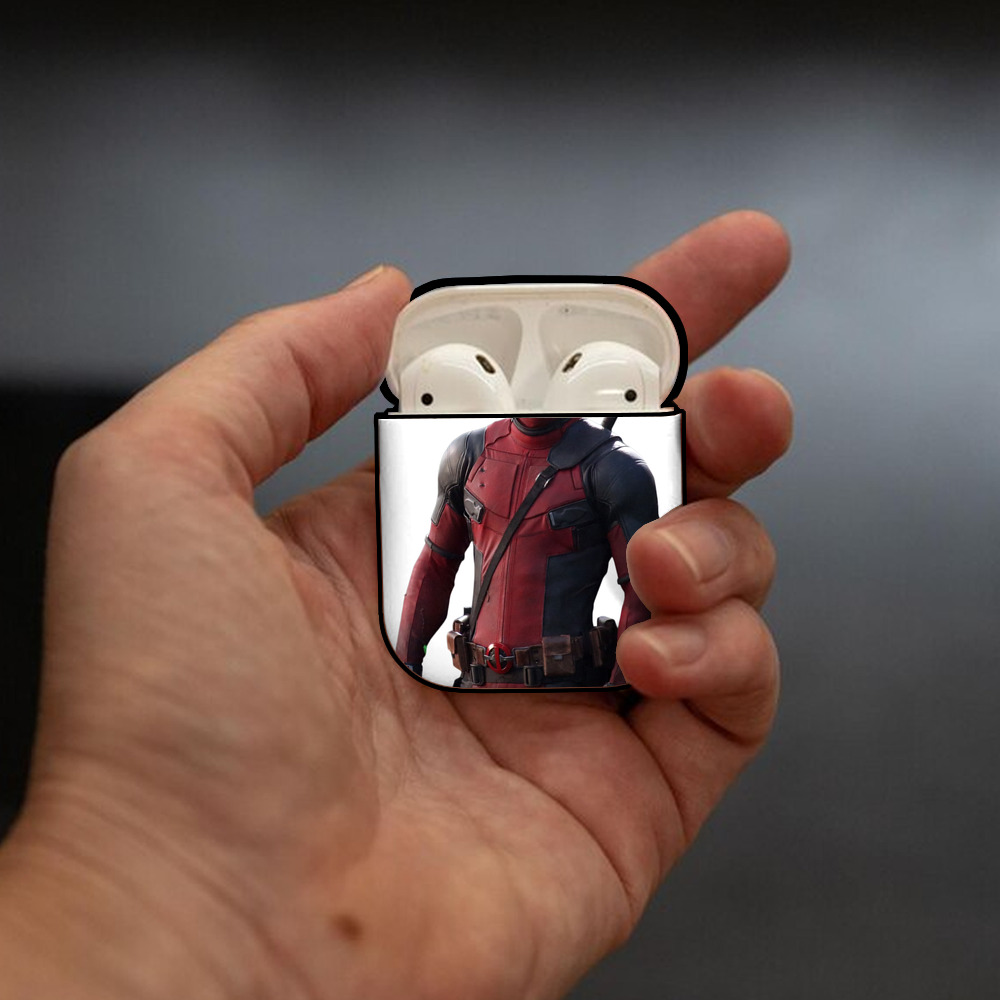 Deadpool デッドプール AirPods 第2世代保護ケース ハードシェル ブラック 耐衝撃・防指紋・カラビナ付き