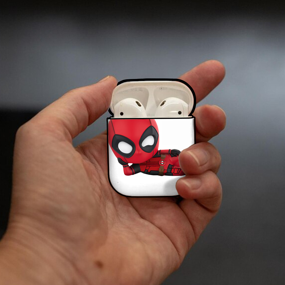 Deadpool デッドプール AirPods 第2世代保護ケース ハードシェル ブラック 耐衝撃・防指紋・カラビナ付き