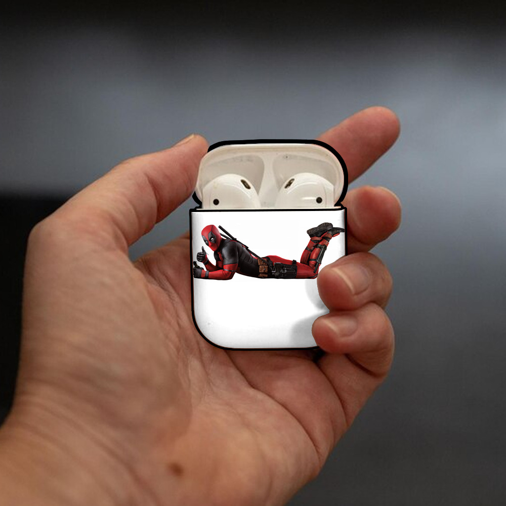 Deadpool デッドプール AirPods 第2世代保護ケース ハードシェル ブラック 耐衝撃・防指紋・カラビナ付き