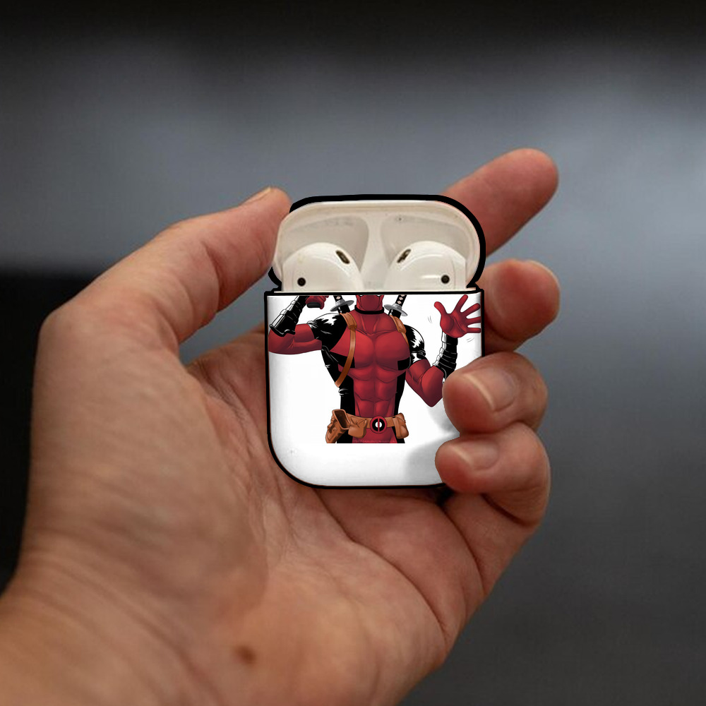 Deadpool デッドプール AirPods 第2世代保護ケース ハードシェル ブラック 耐衝撃・防指紋・カラビナ付き