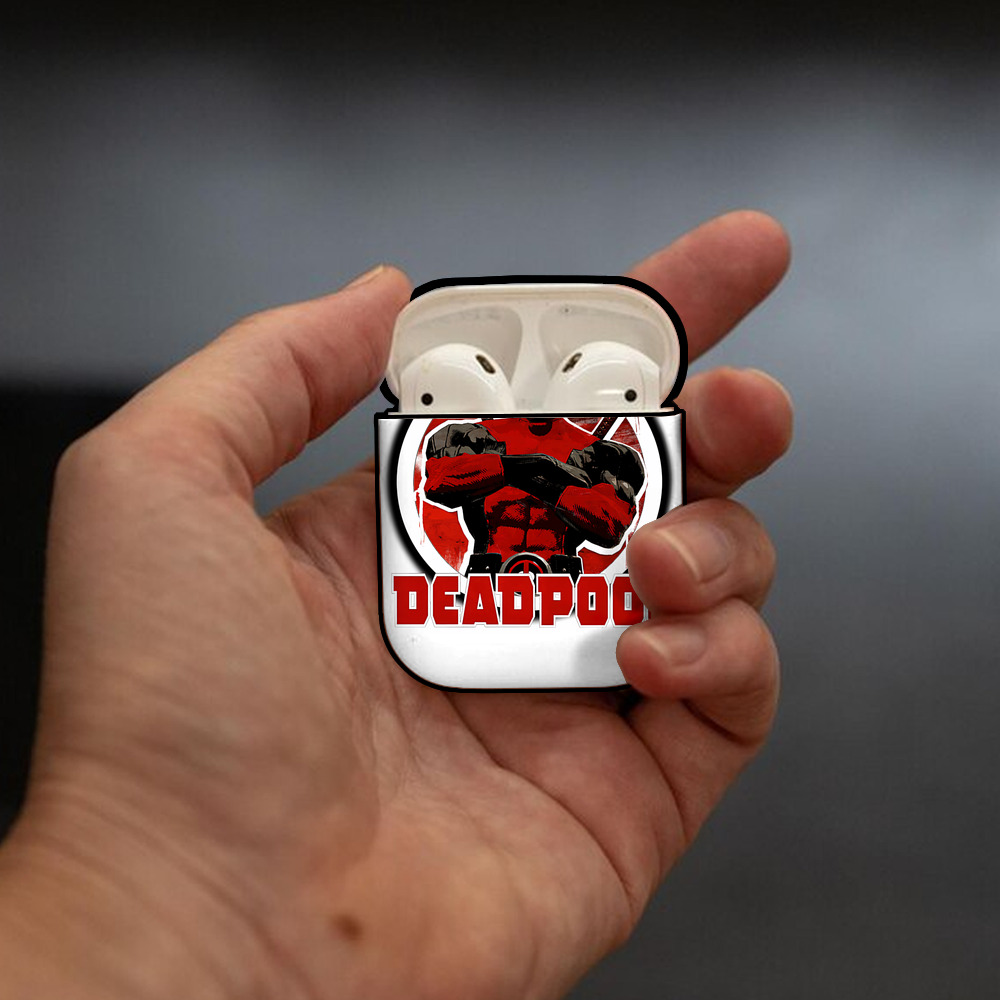 Deadpool デッドプール AirPods 第2世代保護ケース ハードシェル ブラック 耐衝撃・防指紋・カラビナ付き