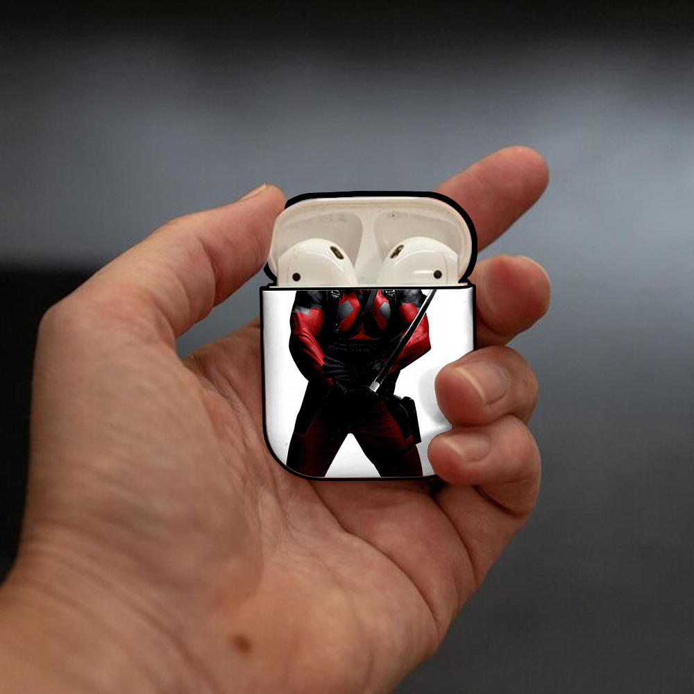 Deadpool デッドプール AirPods 第2世代保護ケース ハードシェル ブラック 耐衝撃・防指紋・カラビナ付き