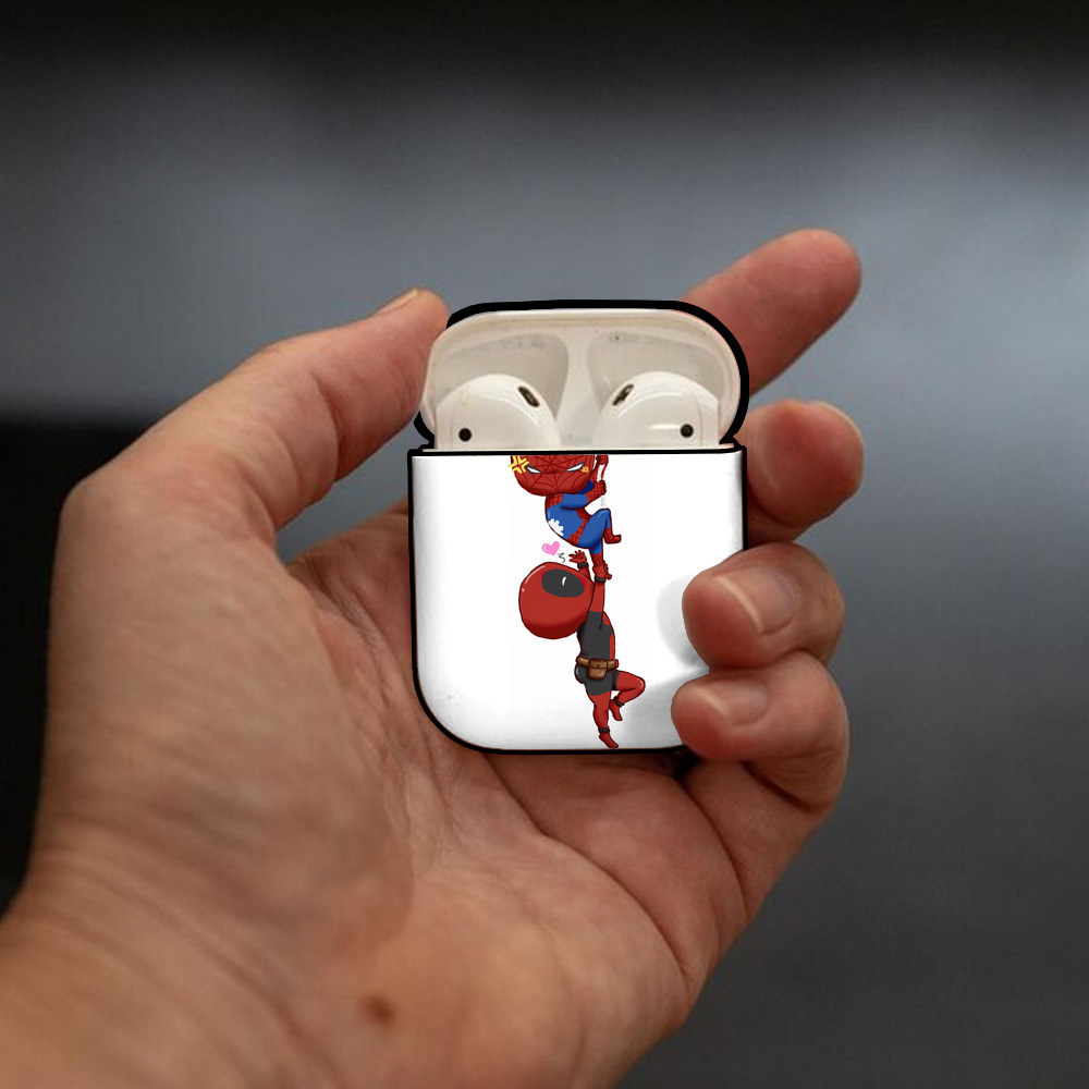 Deadpool デッドプール AirPods 第2世代保護ケース ハードシェル ブラック 耐衝撃・防指紋・カラビナ付き